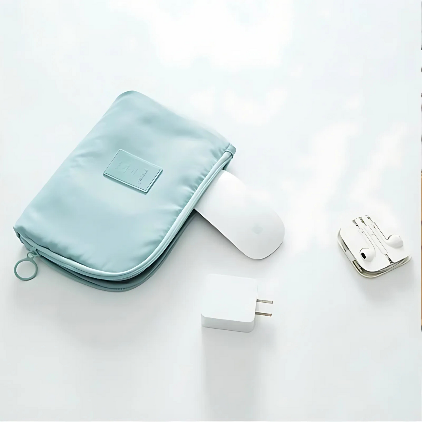 Estuche Organizador de Cables y Accesorios