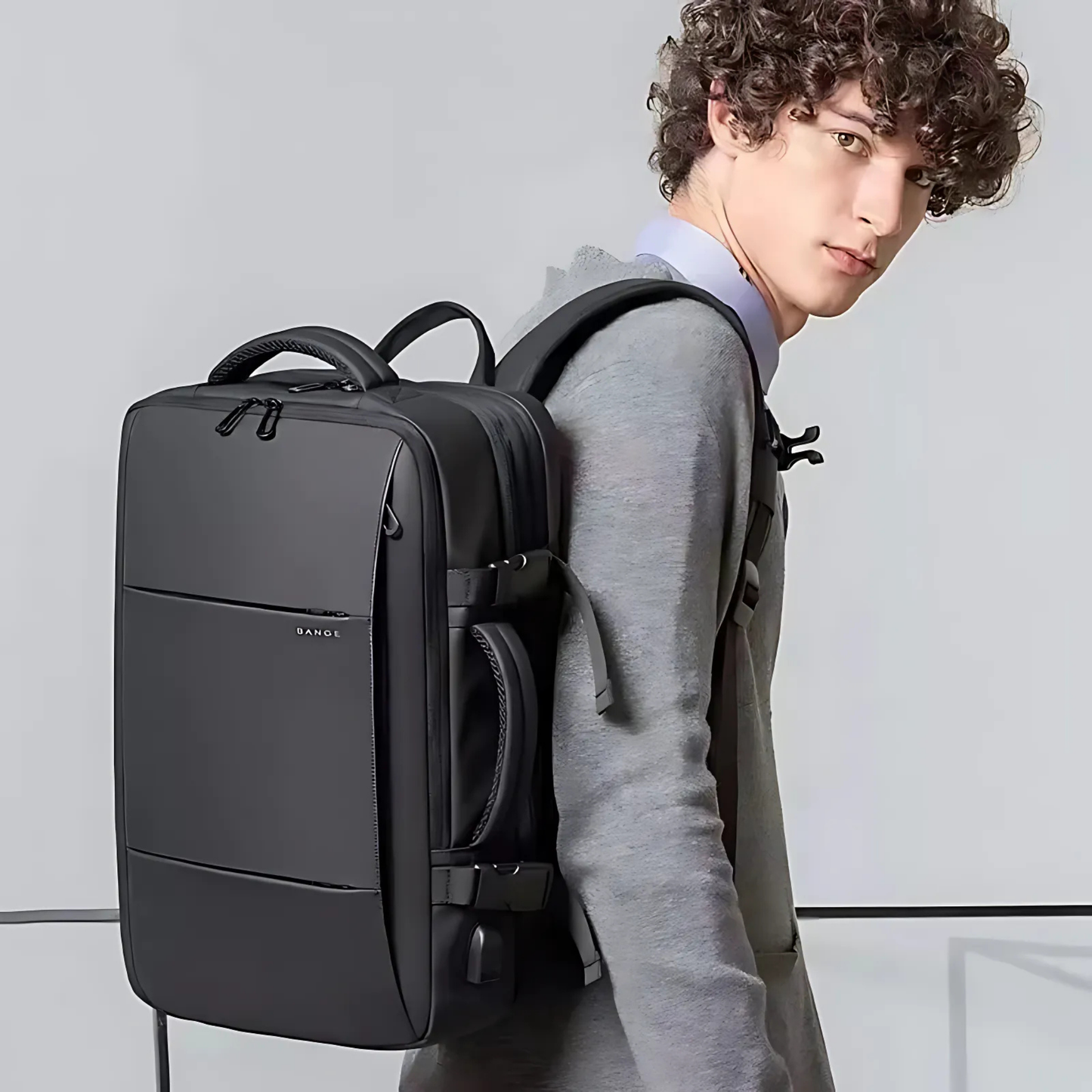 Mochila de Viaje Expandible BANGE